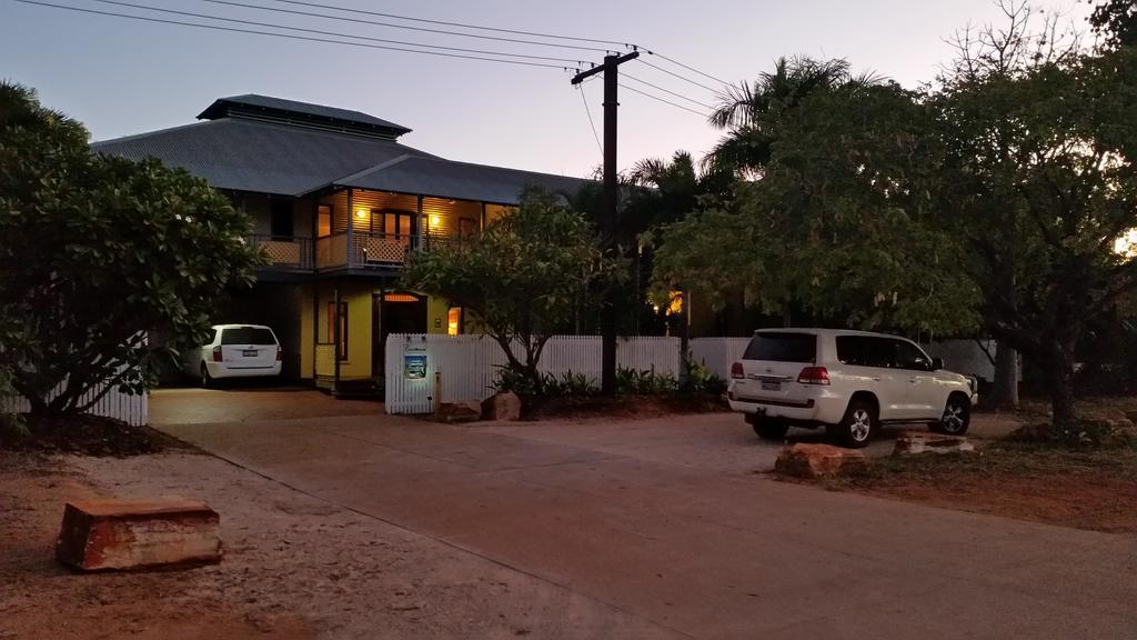 The Courthouse Bed & Breakfast Брум Экстерьер фото
